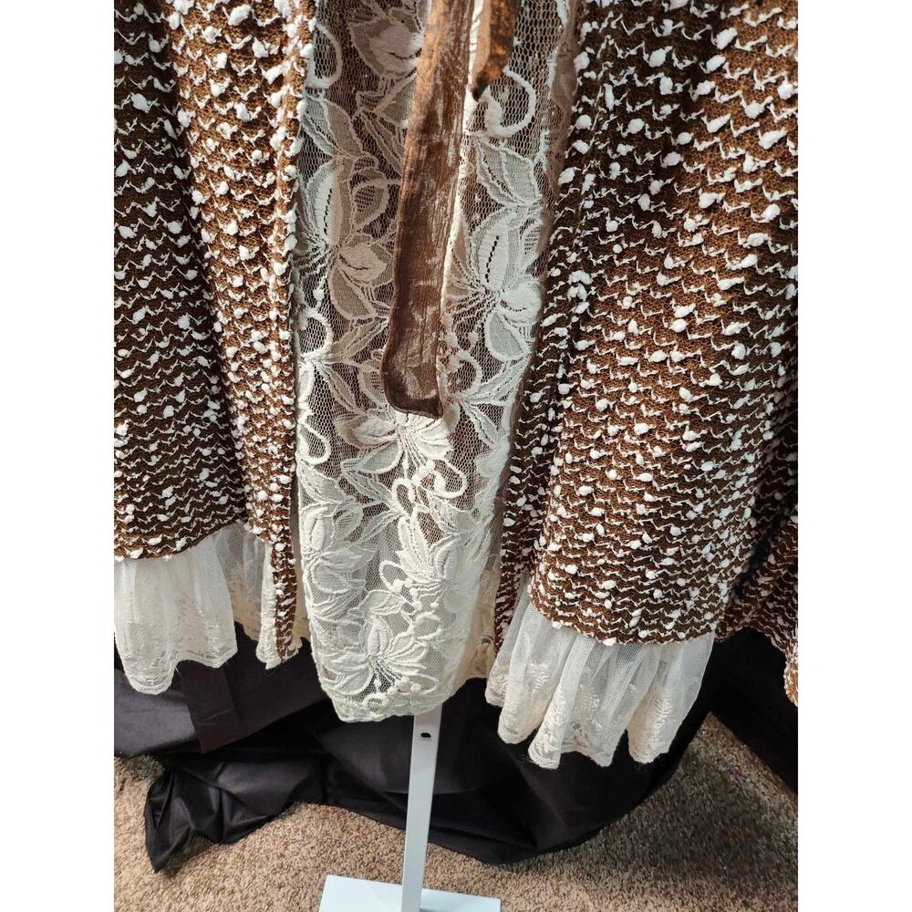 Unveiling the A'reve Textured Sweater: Boho Beauty in 2XL - Picture 4 of 9